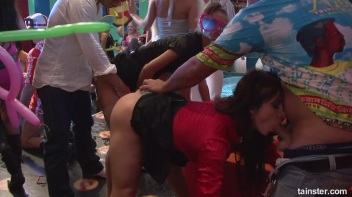 Bikini Beach Balls Part 1 - Cam 3 Screencap 77 on www.sinx.com