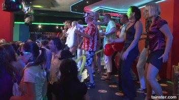 Bikini Beach Balls Part 1 - Cam 3 Screencap 43 on www.sinx.com