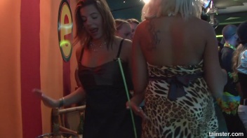 Bikini Beach Balls Part 1 - Cam 3 Screencap 49 on www.sinx.com