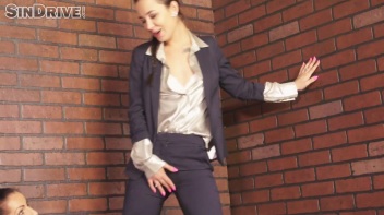 Soaking Wet Business Woman Enjoy Fist Fuck Fun Screencap 40 on www.sinx.com