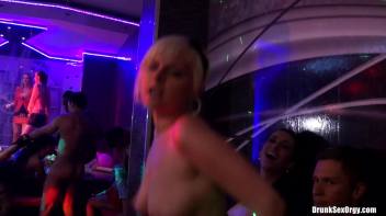 International Summer Lovin' Part 3 - Main Edit Screencap 48 on www.sinx.com