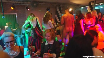 Party Hardcore Gone Crazy Vol. 37 Part 5 - Cam 1 Screencap 73 on www.sinx.com