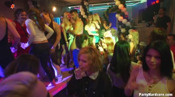 Party Hardcore Gone Crazy Vol. 37 Part 5 - Cam 1 Screencap 75 on www.sinx.com