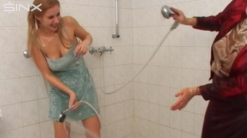 Gorgeous Babes Get Wet In Water Fight Screencap 5 on www.sinx.com