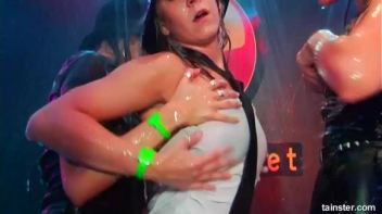 Eurobabe Olympics Part 3 - Cam 3 Screencap 33 on www.sinx.com