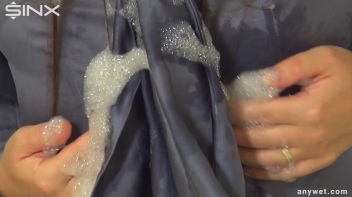 Hot Housewife's Wet And Sexy Shower Screencap 26 on www.sinx.com