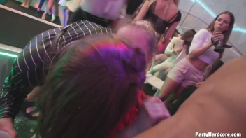 Party Hardcore Gone Crazy Vol. 29 Part 5 - Cam 2 Screencap 36 on www.sinx.com