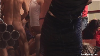 Hard Hat Hos Part 3 - Cam 4 Screencap 5 on www.sinx.com