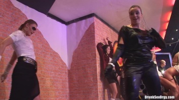 Hard Hat Hos Part 3 - Cam 4 Screencap 8 on www.sinx.com