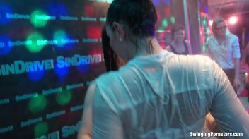 Summer Jam Bang Part 2 - Shower Cam Screencap 62 on www.sinx.com