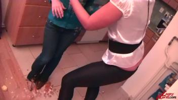 Cakes and Cunts MESSacre Screencap 15 on www.sinx.com