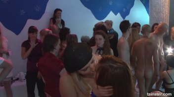 Winter WonderBang Part 4 - Cam 3 Screencap 81 on www.sinx.com