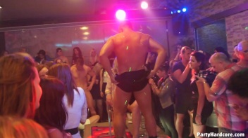 Party Hardcore Gone Crazy Vol. 13 Part 2 - Cam 2 Screencap 71 on www.sinx.com