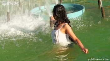 Girlfriends Get Wet Messy And Wild - 2 Screencap 13 on www.sinx.com