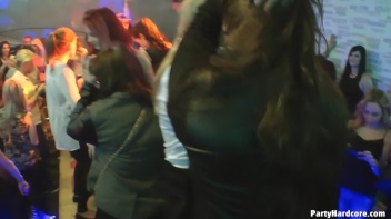 Party Hardcore Gone Crazy Vol. 9 Part 5 - Cam 4 Screencap 68 on www.sinx.com