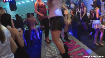 Party Hardcore Gone Crazy Vol. 9 Part 5 - Cam 4 Screencap 31 on www.sinx.com