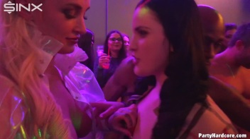 Party Hardcore Gone Crazy Vol. 43 Part 1 - Cam 1 Screencap 60 on www.sinx.com