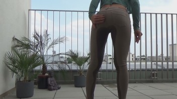 Voll in meine Hose gepisst Screencap 21 on www.sinx.com