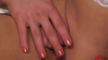 Pantyhose Ripping Piss Freak Screencap 115 on www.sinx.com