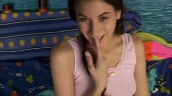 Piss And Pigtails Do Her Right Screencap 3 on www.sinx.com