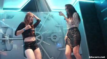 Hotties Workin' That Wetlook! Screencap 48 on www.sinx.com