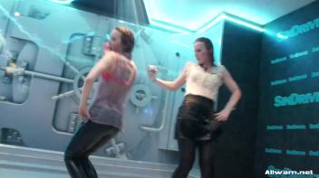 Hotties Workin' That Wetlook! Screencap 5 on www.sinx.com
