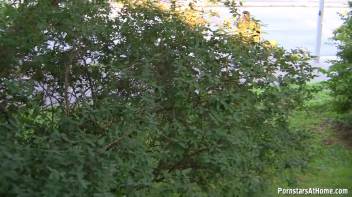 Barbie Blow Me Screencap 65 on www.sinx.com