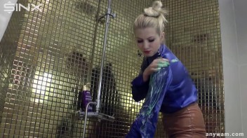 Fully Dressed Blonde Washes Off In The Shower Screencap 21 on www.sinx.com
