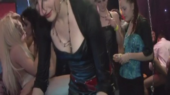 Raunch Auction Part 3 - Cam 1 Screencap 26 on www.sinx.com