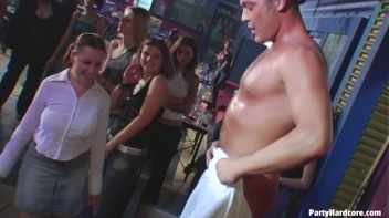 Party Hardcore Vol. 86 Part 4 - Cam 2 Screencap 68 on www.sinx.com