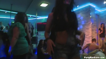 Party Hardcore Gone Crazy Vol. 11 Part 6 - Cam 2 Screencap 71 on www.sinx.com