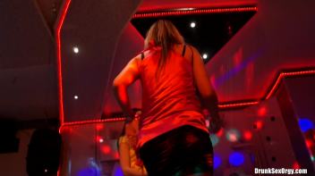 Valentine's Day Vaginas Part 1 - Shower Cam Screencap 66 on www.sinx.com