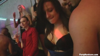 Party Hardcore Gone Crazy Vol. 30 Part 3 - Cam 3 Screencap 87 on www.sinx.com