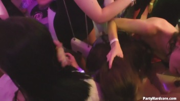 Party Hardcore Gone Crazy Vol. 30 Part 3 - Cam 3 Screencap 53 on www.sinx.com