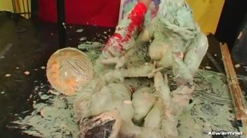 Art Supply Messiness Screencap 55 on www.sinx.com