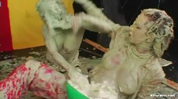 Art Supply Messiness Screencap 69 on www.sinx.com