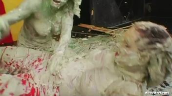 Art Supply Messiness Screencap 75 on www.sinx.com