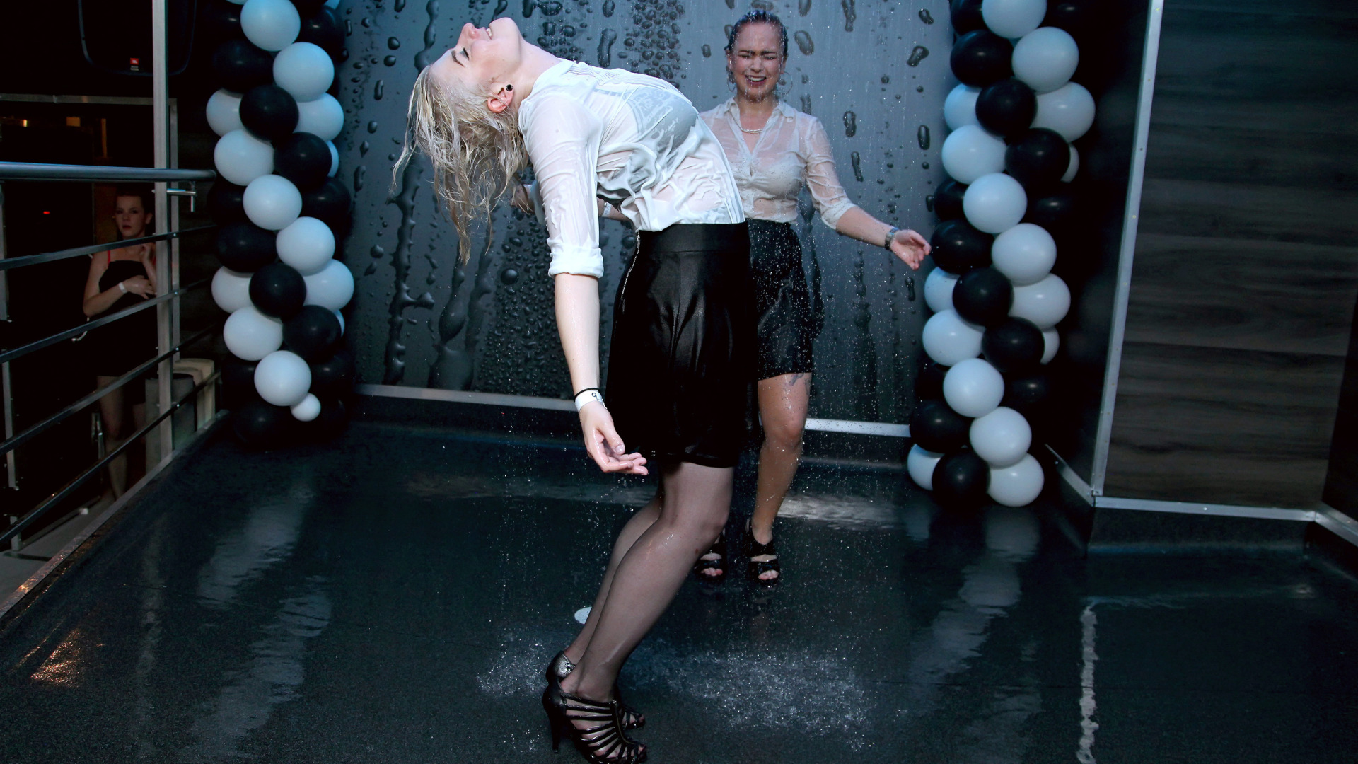 Wet And Working It!  Cuties Shake It Up! on www.sinx.com