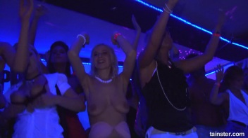 Spring Break Blow-Out Part 6 - Main Edit Screencap 80 on www.sinx.com