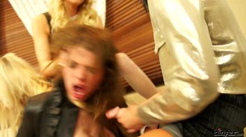 The Slimy Destruction of Mona Lee Screencap 53 on www.sinx.com