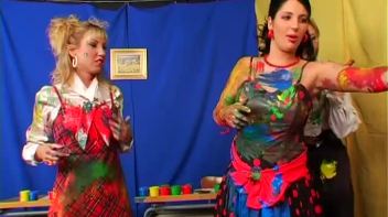 Painting Lesson Turns Messy Screencap 27 on www.sinx.com