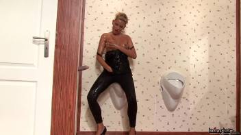 Regina Rides The Slime Wave Screencap 53 on www.sinx.com