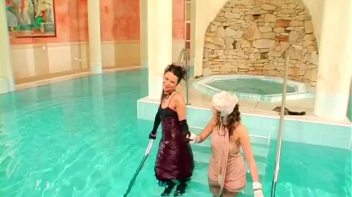 Sapphic Splash Screencap 118 on www.sinx.com