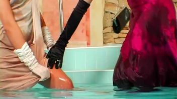 Sapphic Splash Screencap 17 on www.sinx.com