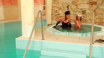 Sapphic Splash Screencap 43 on www.sinx.com