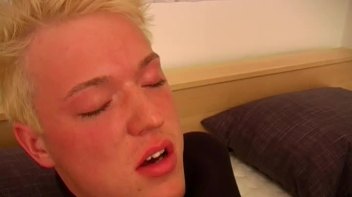 Dudes Getting Gay Busted By Girlfriend Screencap 19 on www.sinx.com