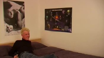 Dudes Getting Gay Busted By Girlfriend Screencap 28 on www.sinx.com