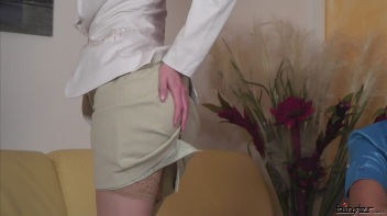 Smackfest Lesbos + Wet - Vivien & Kate Screencap 2 on www.sinx.com