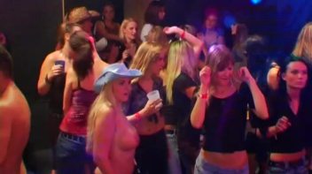 Roadhouse Hos Part 4 - Cam 2 Screencap 15 on www.sinx.com