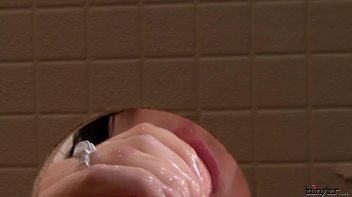 Creamy Carina Screencap 53 on www.sinx.com